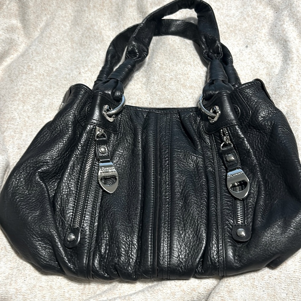 B Makowsky real leather purse